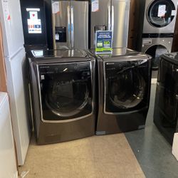 5.8 Cubic Ft. XL LG Signature Washer And 9.0 Cubic Ft. LG Signature Gas Dryer Laundry Set🙌King Size🙌Wash Blankets✅✅