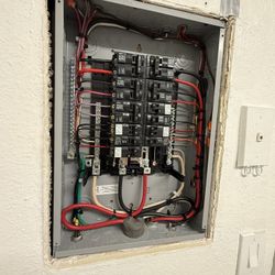 Electricista …. Paneles 150 Amp y 200 amp 