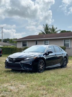 2022 TOYOTA CAMRY SE