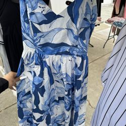 Dresses 