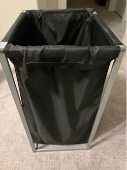 Laundry hamper