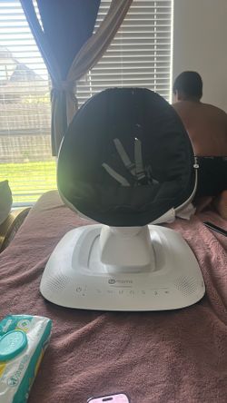 4 moms baby rocker