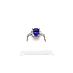 14k White Gold 2.19ct Tanzanite 0.11 Ct Baguette Diamonds 0.21ct Round Diamonds Ring