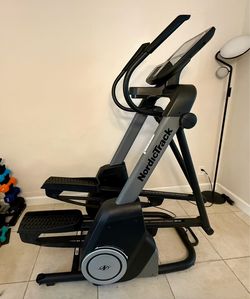 NordicTrack FreeStride FS10i - Good Condition