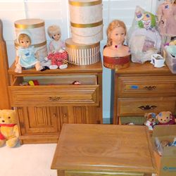 Charter Oak Hinkle Furniture Set With Twin Bed Etc.  $800obo