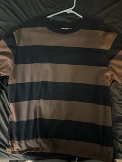Uniqlo Striped Crew Neck T-Shirt