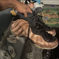 Foams Men 10.5