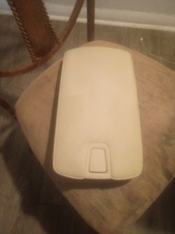 2009 Lexus ES350 center arm rest beige color
