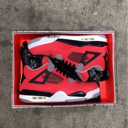 Air Jordan 4 Toro Size 9 