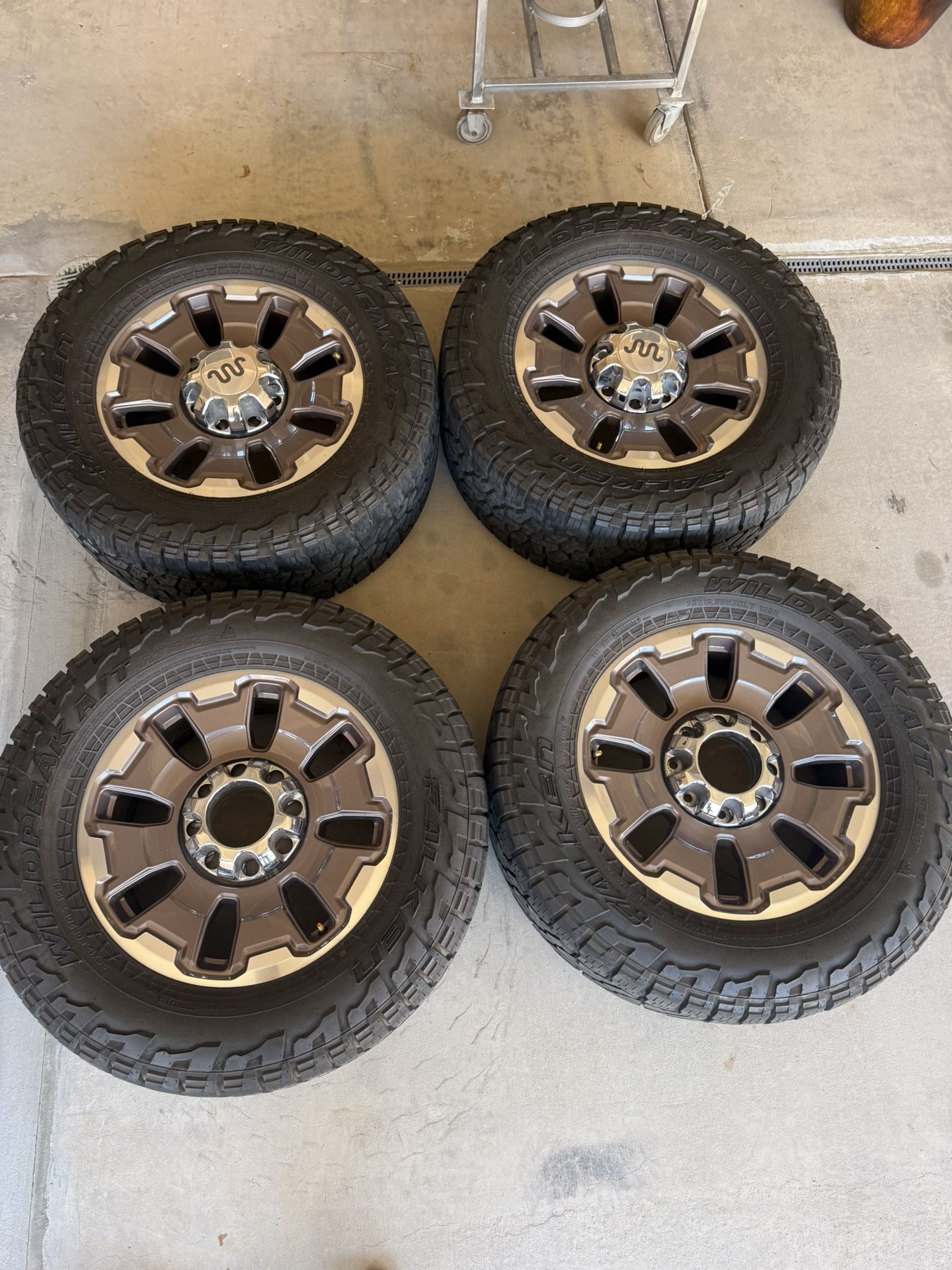Ford King Ranch 20” Wheels + Falken WildPeak All Terrain 35” tires - 2024!