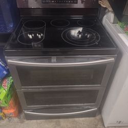 Price reduced Samsung double oven stainless steel 5 burner flat top works.Good 30 day, warranty.This is a great price