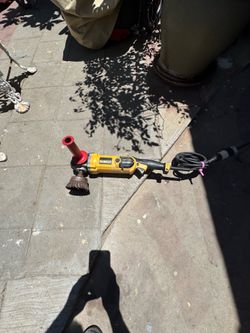 Dewalt grinder 7-9. In.