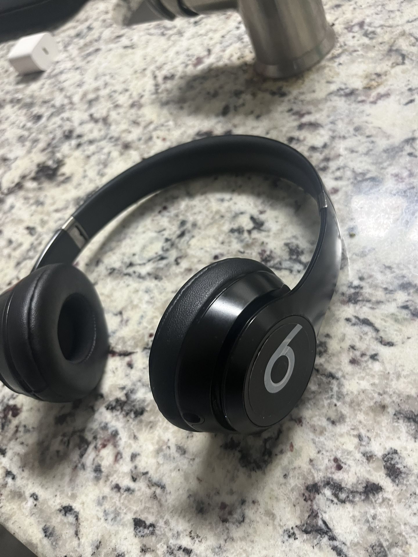 Beats Solo 4