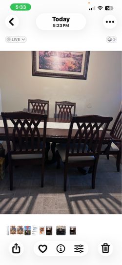 Traditional  Dark wood  dinner table  with 5 chairs
