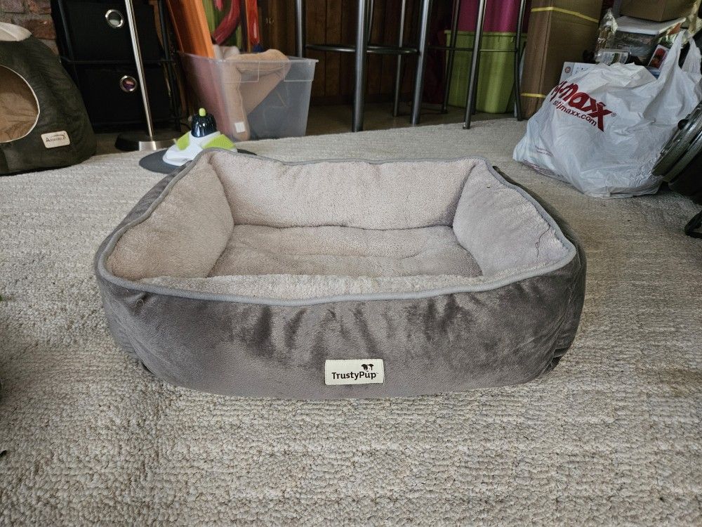 TrustyPup Per Bed