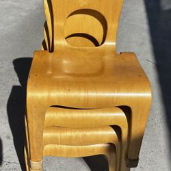 Community Kids Play Chair 