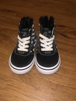 Toddler vans size 4