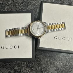 Men’s Gucci Watch  With Original Box