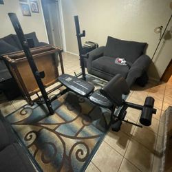 Weight Bench Like New & Dumbbell Bars