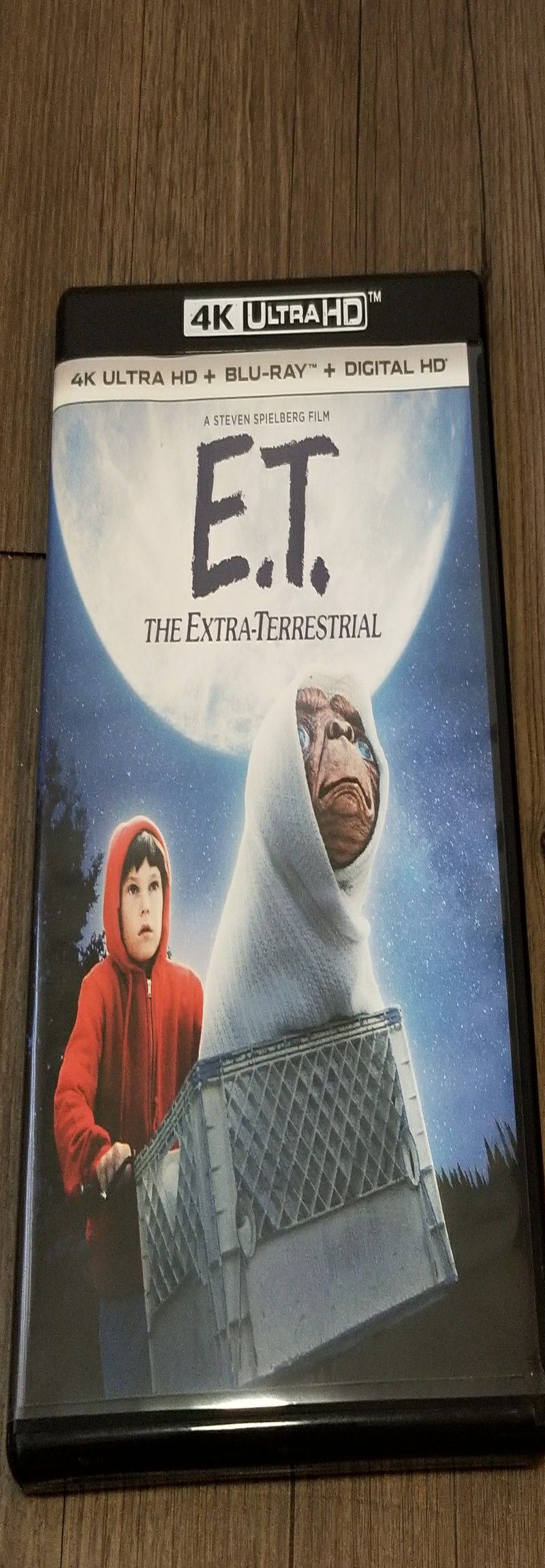 E.T. The Extra-Terrestrial (4k Ultra HD Blu-Ray, 2017, 2-Disc Set 35th Anniv)
