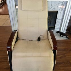 Massage chair with heat