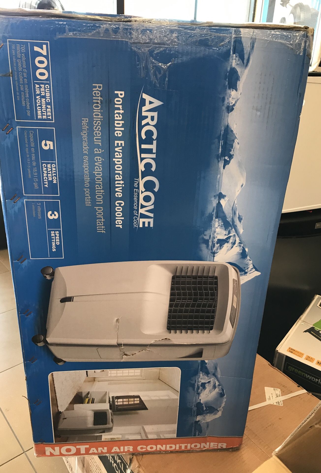 Brand New Arctic Cove 700 CFM 3 Speed Portable Evaporative Cooler for