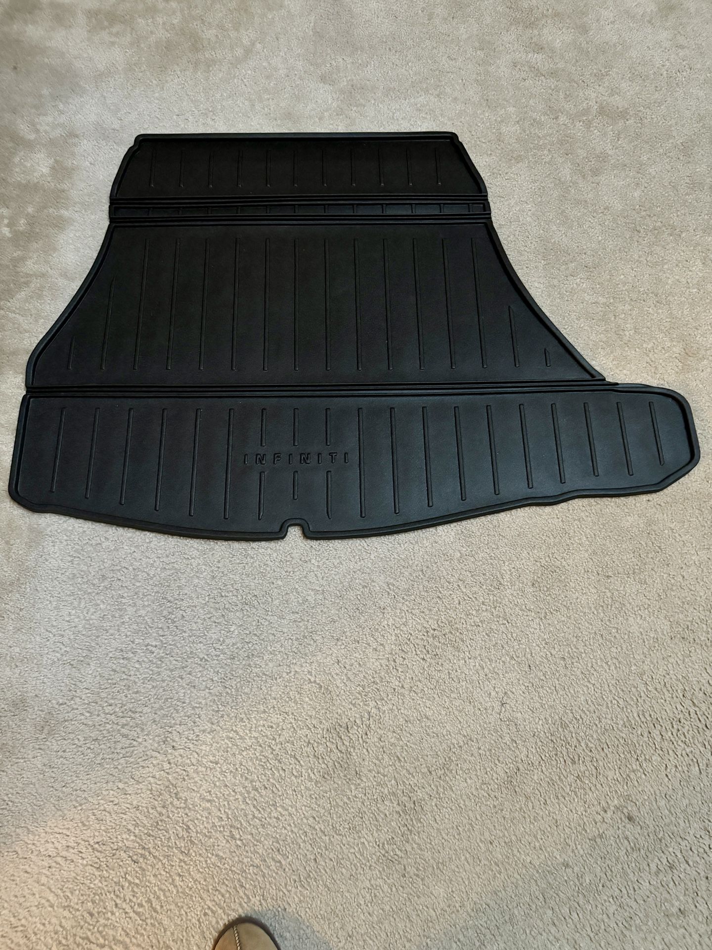 2017+ Infiniti Q60 All Weather Cargo Mat