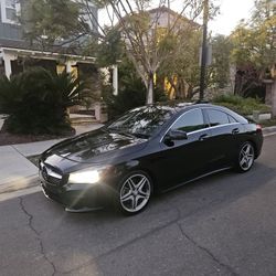 2015 Mercedes Benz CLA250