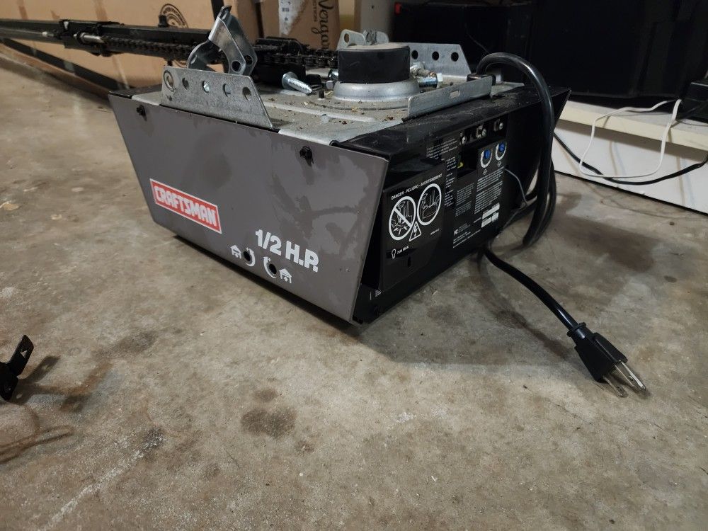 Craftsman Garage Door 1/2 In Good Condition