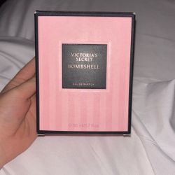 Victorias Secret Bombshell Perfume 