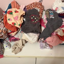 Size 6-12 Month Girls clothes Over 148 Pieces