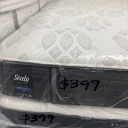 QUEEN SIZE MATTRESS SEALY BRAND $399