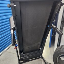 XTERRA FITNESS TR150 FOLDING TREADMILL