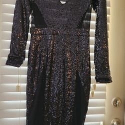 BEAUTIFUL BLACK SEQUIN DRESS SEXY AND DARING FOR ITS TRANSPARENT DETAILS SIZE S 