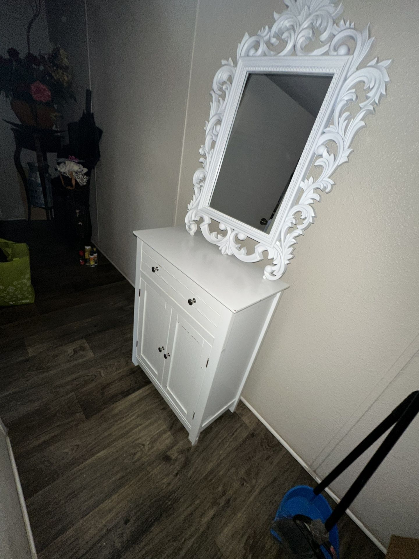 White Small Vanity With Mirror