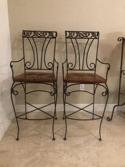 Bar And Counter Stool - Set of 2