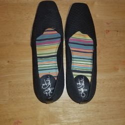 Life Stride Black canvas shoes