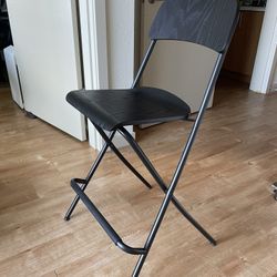 2 Bar Stools