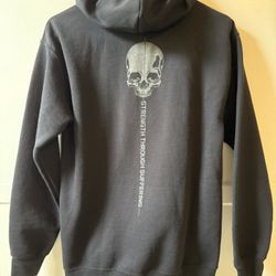 Grunt Style Skull Zip-Up Hoodie – “Strength Through Suffering” – Men’s Small