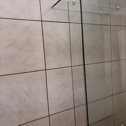 Thick Glass cocktail table