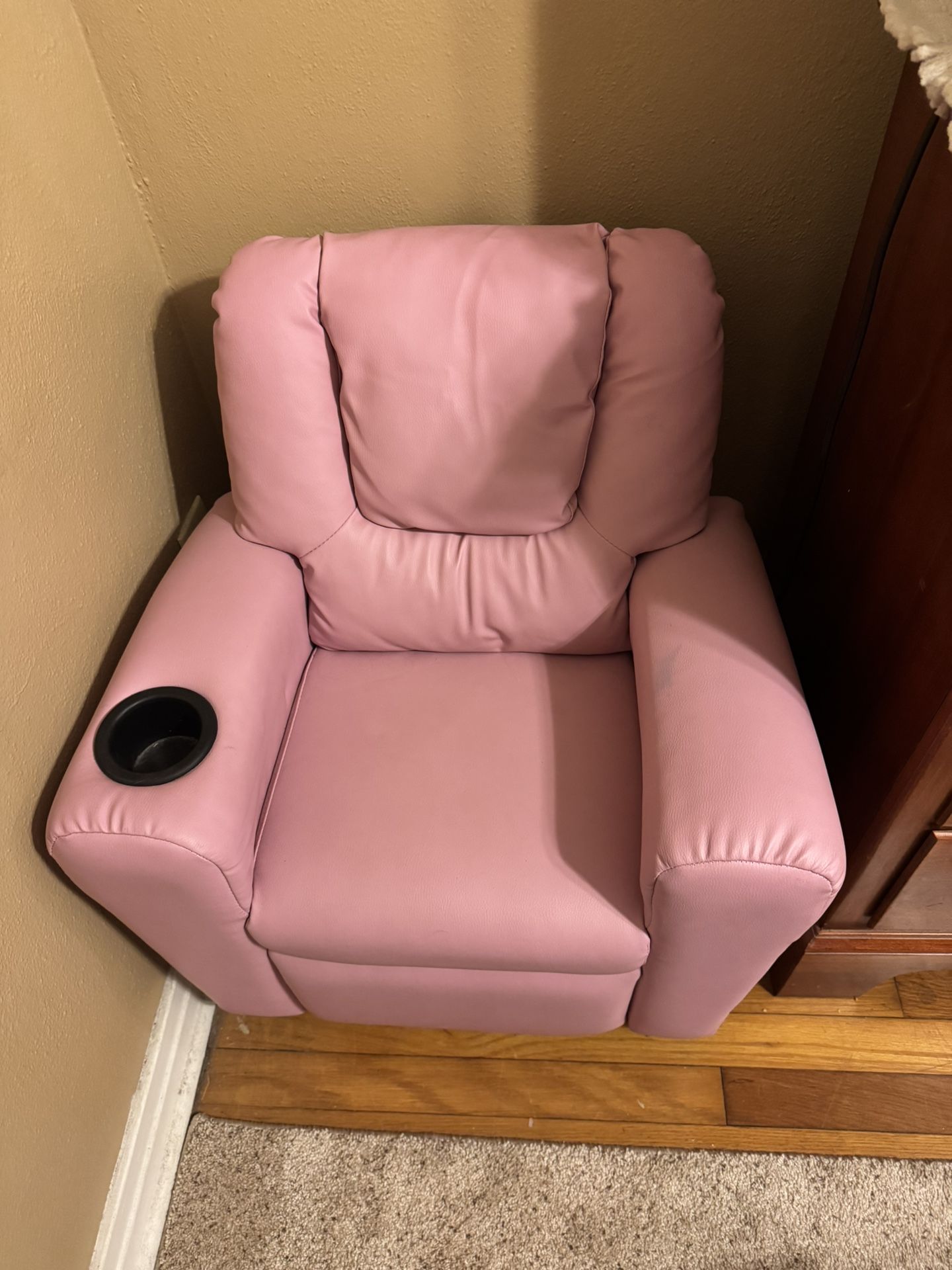 Pink Toddler Recliner 