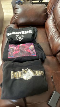 3 bundle sweatshirts size 12-14 youth