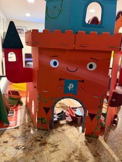 Curious Kings Cardboard Castle Playset