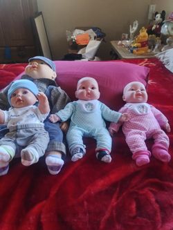 Babys for sale small 10.00 each big one 20.00
