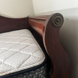 Wood Day Bed With Mattress 