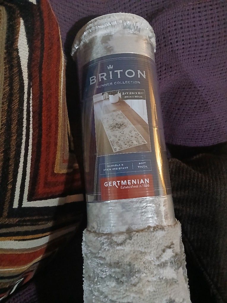 Briton Carpet Runner/ 2.2ft × 6ft