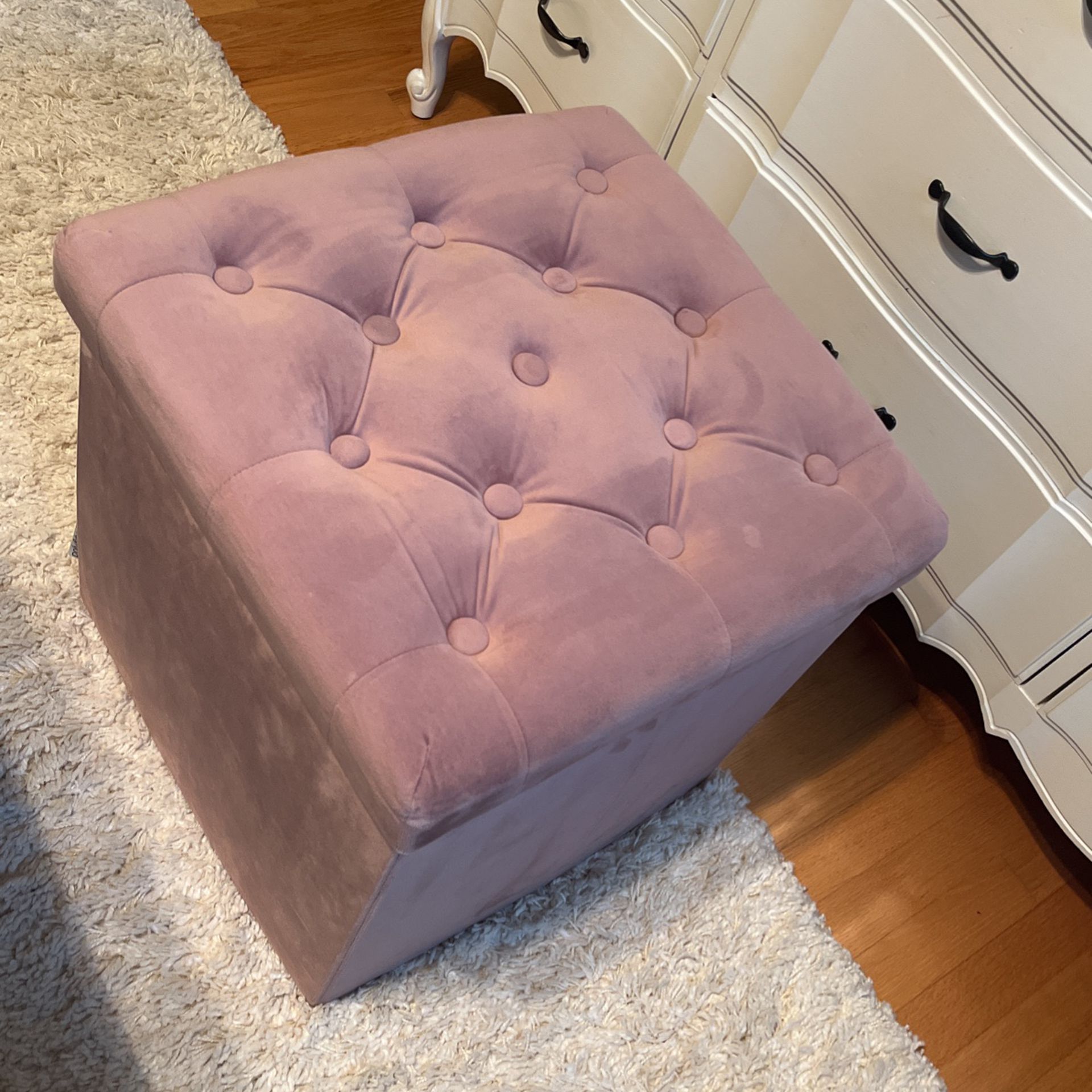  18” Square Ottoman With Storage
