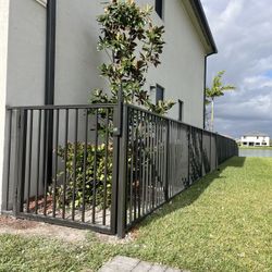 Aluminum picket fence