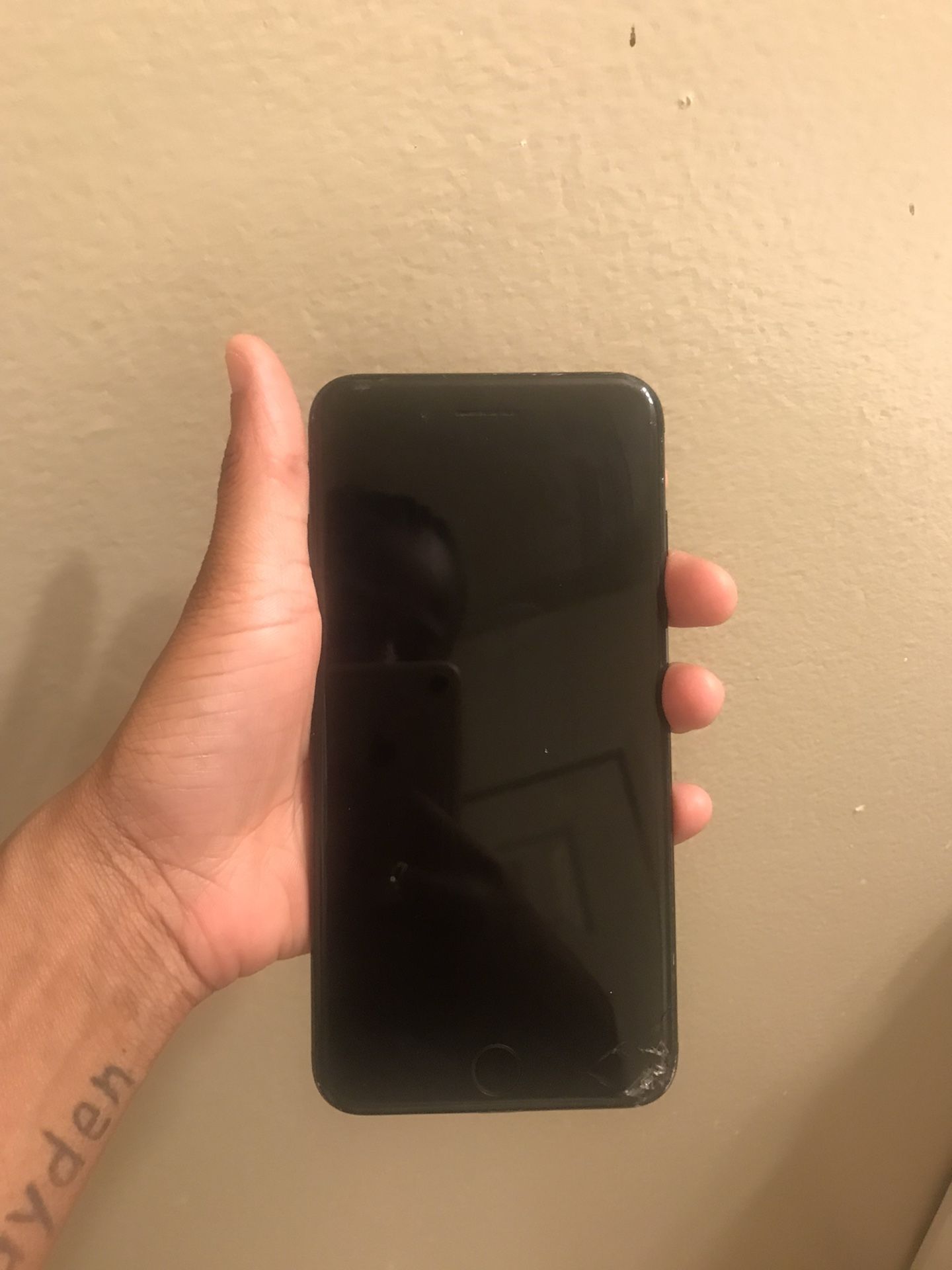 iPhone 8 Plus 