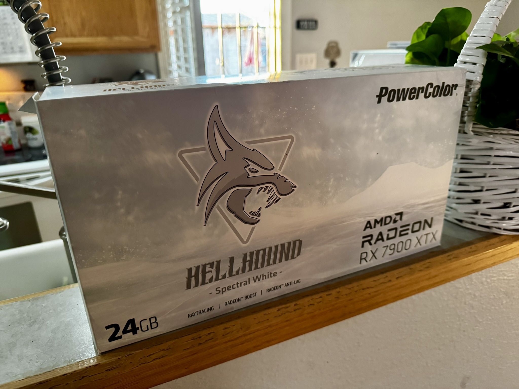 AMD Radeon 7900 XTX Hellhound Spectral white